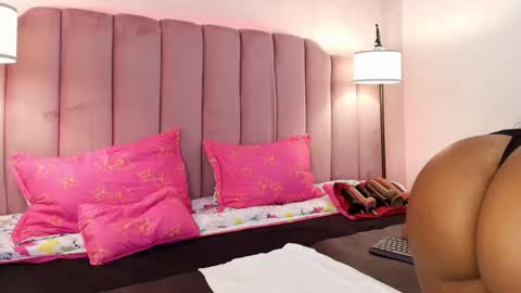  Hally Bans  online show from February 20, 2025, 6:57 pm