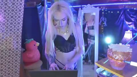 Snapshot of halovalentine chatting on February 25, 2025, 1:52 am halovalentine online show from February 25, 2025, 1:52 am