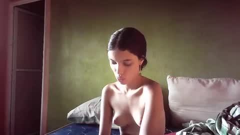 Snapshot of hambercrrist chatting on January 16, 2025, 8:46 pm hambercrist online show from January 16, 2025, 8:46 pm