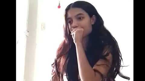 Snapshot of hambercrrist chatting on February 8, 2025, 4:04 pm hambercrist online show from February 8, 2025, 4:04 pm