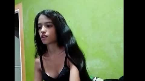 Snapshot of hambercrrist chatting on March 10, 2025, 1:12 am hambercrist online show from March 10, 2025, 1:12 am