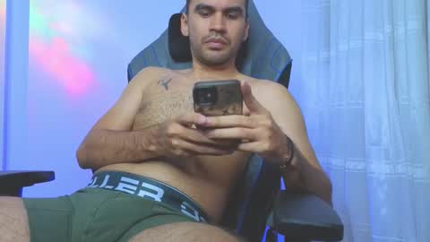 Snapshot of hamiltong12 chatting on February 26, 2026, 11:37 pm hamiltong12 online show from February 26, 2026, 11:37 pm