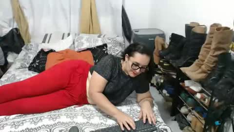 hammer9247 online show from October 27, 2025, 11:41 pm