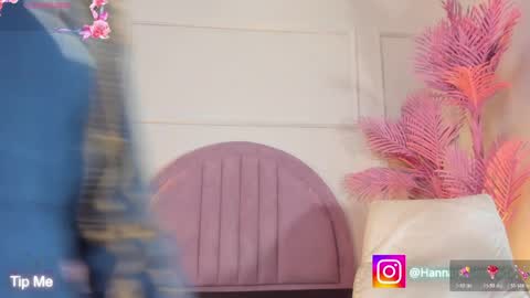 Snapshot of hanaahquinn chatting on April 2, 2026, 11:41 am hanaahquinn online show from April 2, 2026, 11:41 am