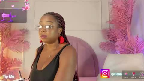 Snapshot of hanaahquinn chatting on April 14, 2026, 11:38 am hanaahquinn online show from April 14, 2026, 11:38 am