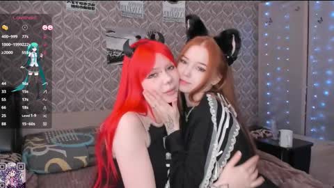 Snapshot of hananocha chatting on March 18, 2026, 8:17 am Tori and Asuna online show from March 18, 2026, 8:17 am