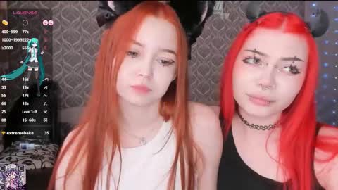 Snapshot of hananocha chatting on March 19, 2026, 8:18 am Tori and Asuna online show from March 19, 2026, 8:18 am