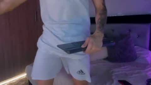 handsome_boys69 online show from June 18, 2026, 5:51 am