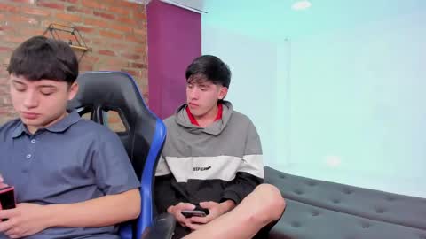 leonardfarrucknick and otis online show from April 16, 2026, 1:12 pm