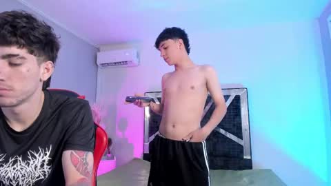 leonardfarrucknick and otis online show from April 18, 2026, 2:37 am