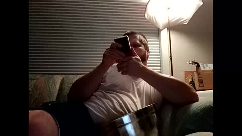 Snapshot of handsomedaddy198923 chatting on October 7, 2025, 7:27 am handsomedaddy198923 online show from October 7, 2025, 7:27 am