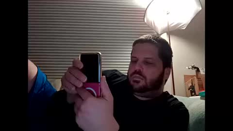 Snapshot of handsomedaddy198923 chatting on October 14, 2025, 6:25 am handsomedaddy198923 online show from October 14, 2025, 6:25 am