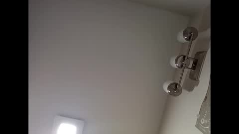 Snapshot of handsomedaddy198923 chatting on November 6, 2025, 8:37 am handsomedaddy198923 online show from November 6, 2025, 8:37 am