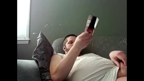 Handsomedaddy198923 online show from April 1, 2026, 3:20 pm