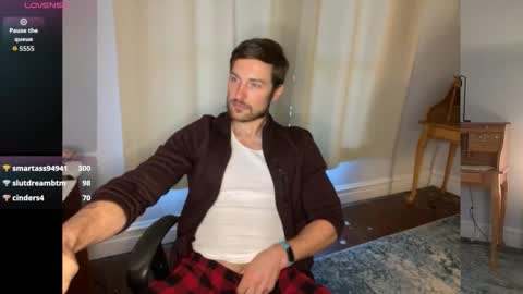 handsumhung online show from December 17, 2025, 8:48 pm