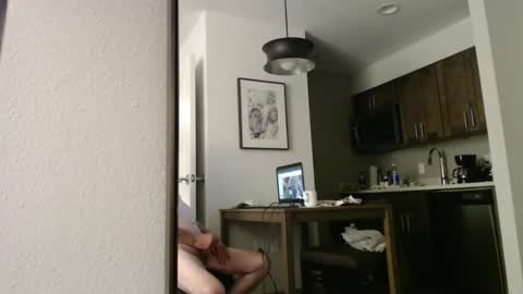 Snapshot of handyman33x chatting on February 28, 2025, 12:20 pm Handyman online show from February 28, 2025, 12:20 pm