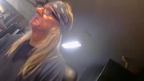 handystud33 online show from March 12, 2026, 6:52 am