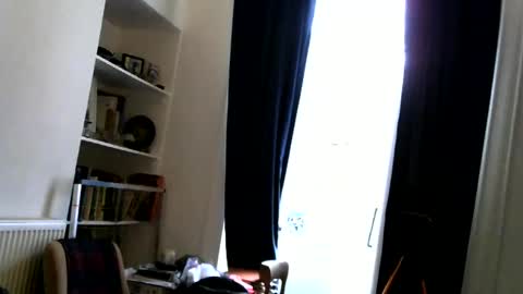 Snapshot of handz2 chatting on December 13, 2024, 11:45 am handz2 online show from December 13, 2024, 11:45 am