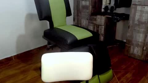 Snapshot of hanna99moon chatting on February 26, 2025, 3:10 am JUANA online show from February 26, 2025, 3:10 am