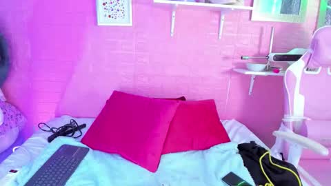  hanna  online show from February 1, 2026, 2:54 am