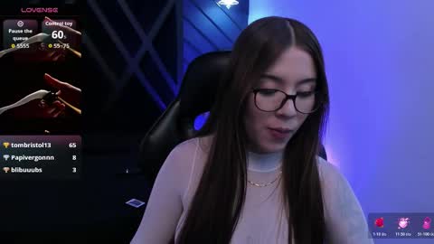 HANNA BECKER online show from February 14, 2026, 12:13 pm