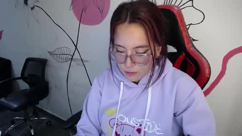 Snapshot of hanna_hot77 chatting on May 26, 2026, 3:30 pm mara online show from May 26, 2026, 3:30 pm
