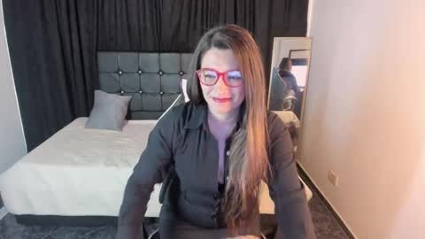 Snapshot of hanna_ma chatting on September 30, 2025, 2:44 pm hanna_ma online show from September 30, 2025, 2:44 pm