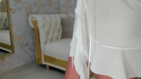 Snapshot of hanna_slut chatting on October 1, 2025, 10:10 am EVA online show from October 1, 2025, 10:10 am