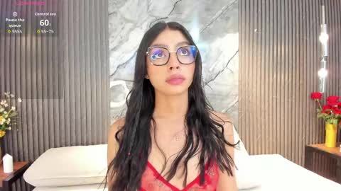 Snapshot of hanna_stell chatting on May 27, 2026, 11:51 am Hanna S online show from May 27, 2026, 11:51 am