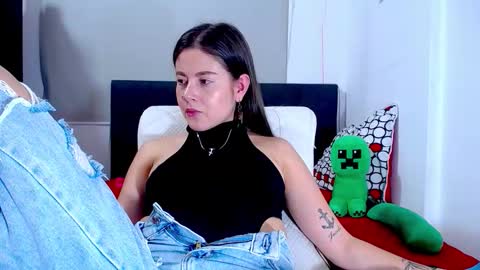 Snapshot of hanna_xxx18 chatting on November 10, 2025, 3:16 am HANNA online show from November 10, 2025, 3:16 am