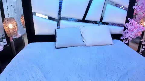 Snapshot of hannacollins_2 chatting on July 20, 2026, 1:13 pm hannacollins_2 online show from July 20, 2026, 1:13 pm