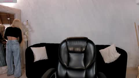  Hanna Connor  online show from May 12, 2026, 9:12 pm