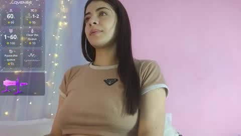 hannacruzsj online show from November 10, 2025, 8:08 pm