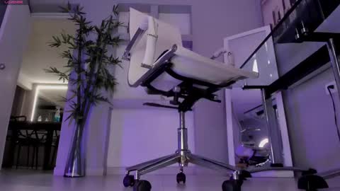 Snapshot of hannah_hcb chatting on September 24, 2025, 9:45 am HANNAH HOWELL online show from September 24, 2025, 9:45 am