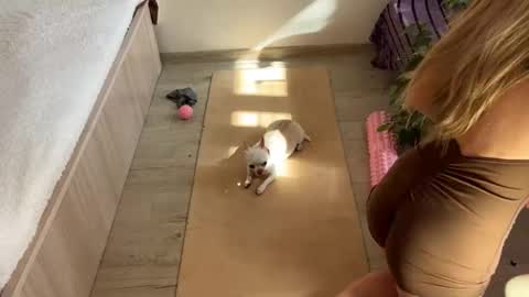 hannah levis  online show from March 13, 2026, 7:59 am