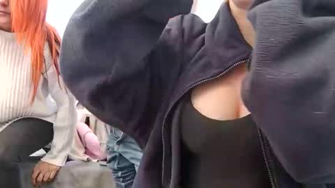 Rose online show from January 18, 2025, 9:56 am