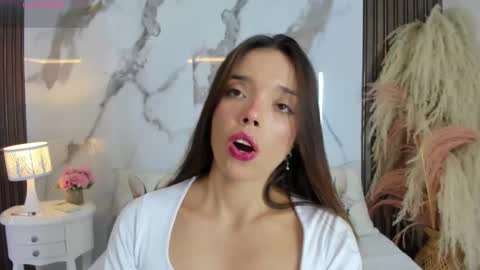 Hannahill69 online show from March 24, 2026, 5:01 am