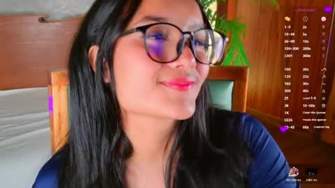 hannahmonttgomery  Help me reach 100 Hands up online show from June 10, 2026, 4:23 am