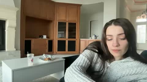 Hannah Taylor online show from February 18, 2026, 10:50 pm