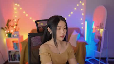 hannarosie online show from April 17, 2026, 8:12 pm