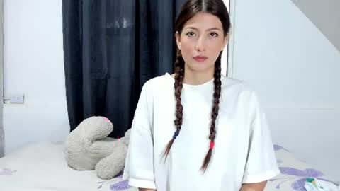 hannasexmatheu online show from July 4, 2026, 12:33 pm