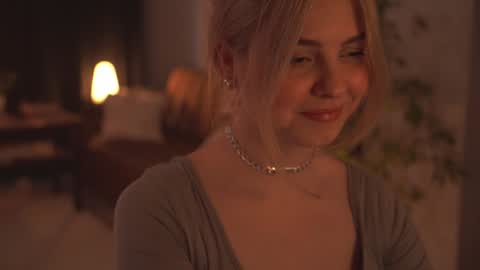 Snapshot of hannasthesia chatting on January 13, 2025, 1:17 pm Hanna online show from January 13, 2025, 1:17 pm