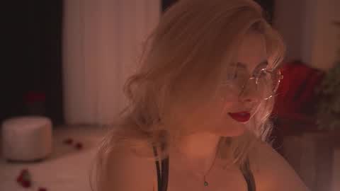 Snapshot of hannasthesia chatting on February 16, 2025, 12:41 am Hanna online show from February 16, 2025, 12:41 am