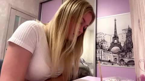 Kate online show from July 22, 2026, 1:30 am