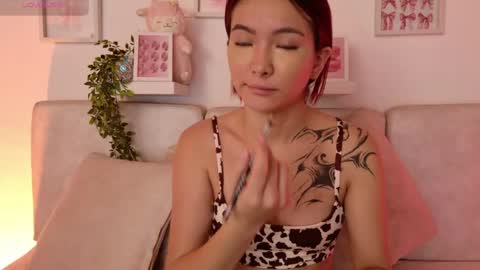 Snapshot of hanni_dulce chatting on April 25, 2026, 12:19 pm Yumii online show from April 25, 2026, 12:19 pm