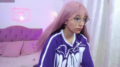 Snapshot of hanni_tay chatting on November 27, 2025, 12:07 pm HANNI online show from November 27, 2025, 12:07 pm