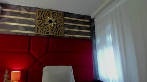 Snapshot of hanny_bliss chatting on June 20, 2026, 11:57 am Hanny online show from June 20, 2026, 11:57 am