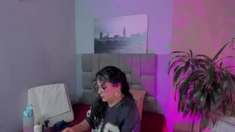 Snapshot of hanny_bliss chatting on July 18, 2026, 11:47 am Hanny online show from July 18, 2026, 11:47 am