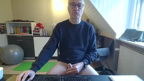 Snapshot of hanse_1 chatting on January 16, 2025, 9:37 am Hanse online show from January 16, 2025, 9:37 am