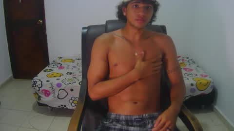 Snapshot of hansel_take chatting on June 5, 2026, 4:56 pm hansel_take online show from June 5, 2026, 4:56 pm